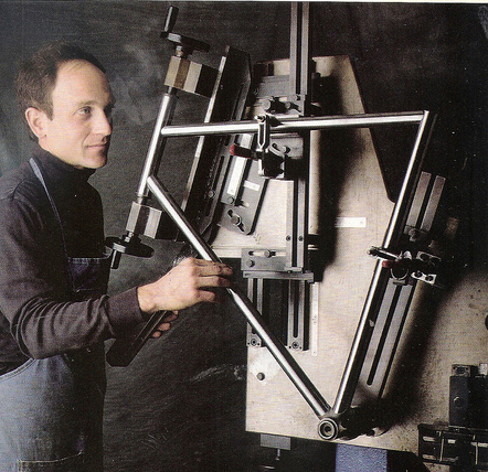 Modern-day jig - framebuilding by Richard Sachs