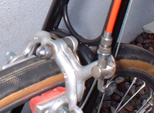 Detail of reinforced brake bridge