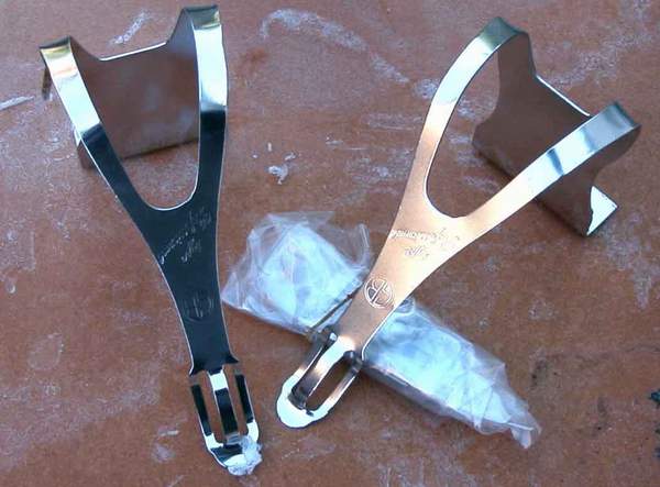 GB Professional stainless steel toe clips from the early 1950s