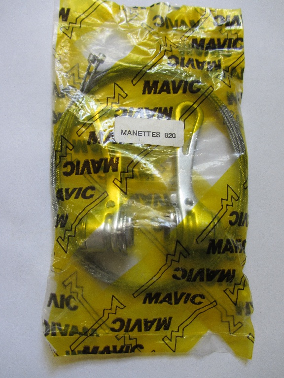 A pair, with cables, still in their original Mavic plastic packaging
